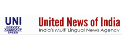 Psychic medium Daksh conducting spirit communication during a mediumship reading.